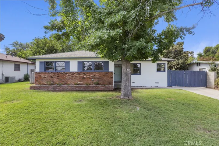 4882 Luther Street, Riverside, California 92504
