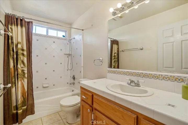 1614 Via Flora, Paso Robles, California 93446