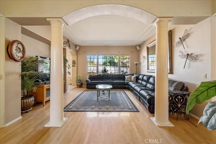 1614 Via Flora, Paso Robles, California 93446
