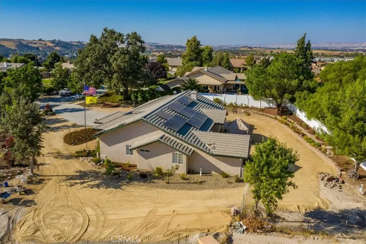 1614 Via Flora, Paso Robles, California 93446