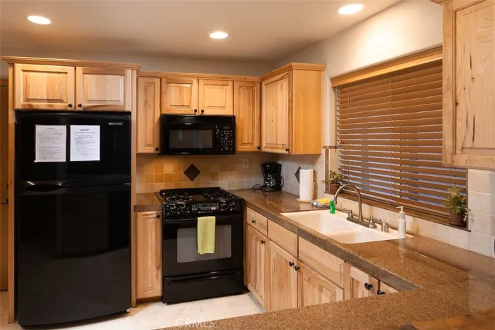 745 Summit Boulevard, Big Bear, California 92315