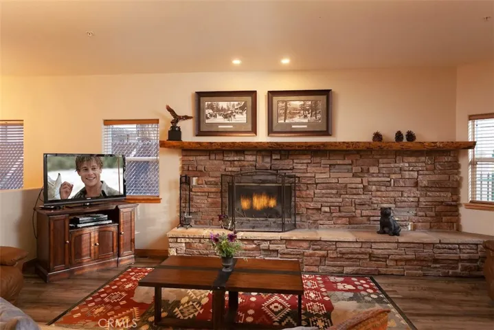 745 Summit Boulevard, Big Bear, California 92315