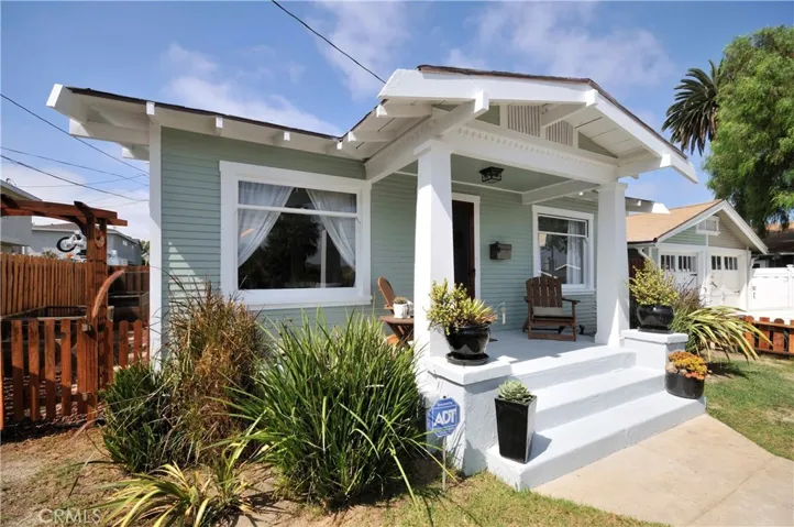 625 Roswell Avenue, Long Beach, California 90814