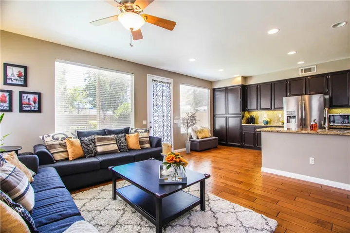 3361 Penelope Lane, Corona, California 92882