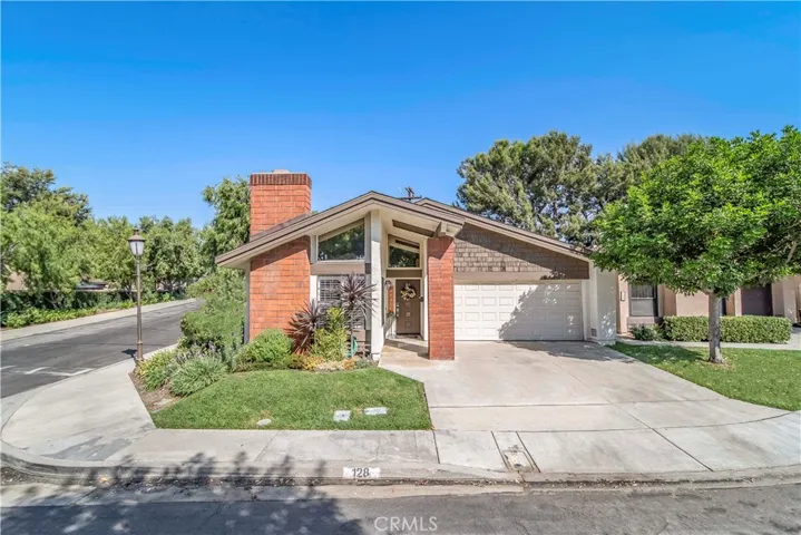 128 Windermere Lane, Glendora, California 91741