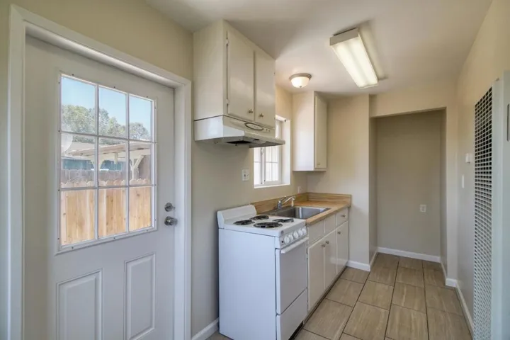 133 Palm Street, Hollister, California 95023
