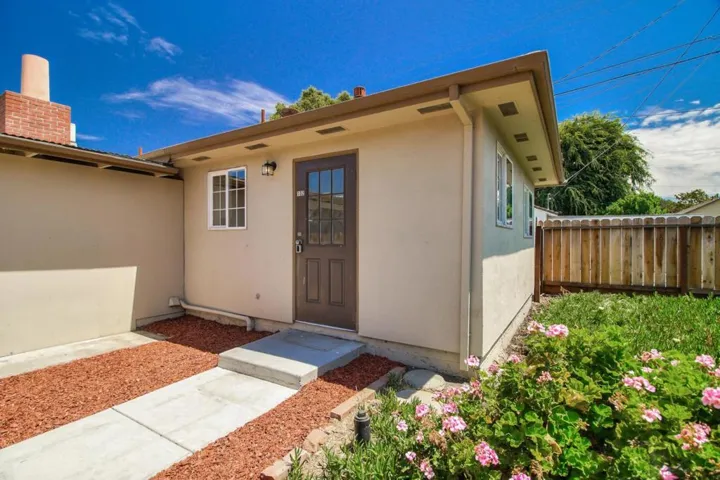 133 Palm Street, Hollister, California 95023