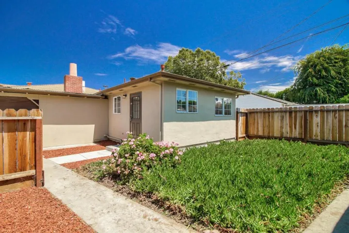 133 Palm Street, Hollister, California 95023