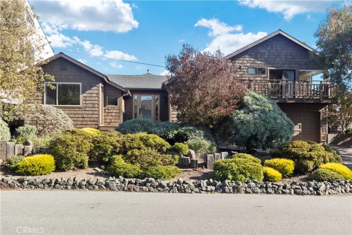 480 Cambridge Street, Cambria, California 93428