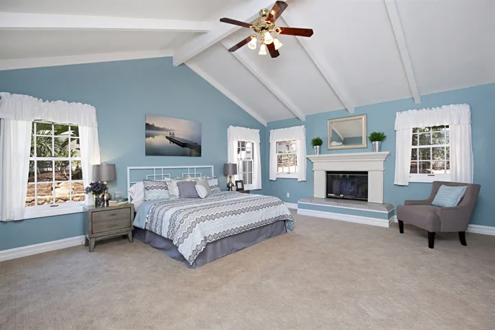 11710 Shadowglen Rd., El Cajon, California 92020