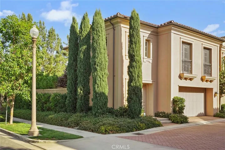 54 Brindisi, Irvine, California 92618