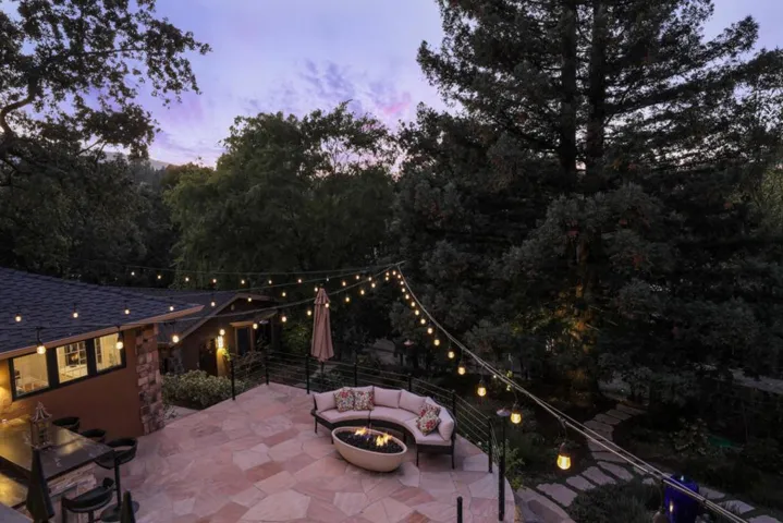 15955 Barry Lane, Monte Sereno, California 95030
