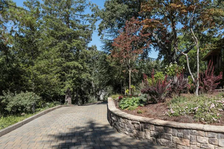 15955 Barry Lane, Monte Sereno, California 95030
