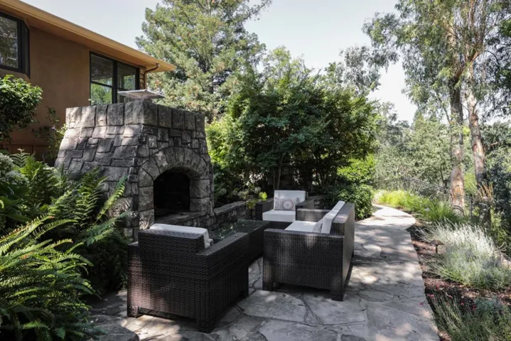 15955 Barry Lane, Monte Sereno, California 95030