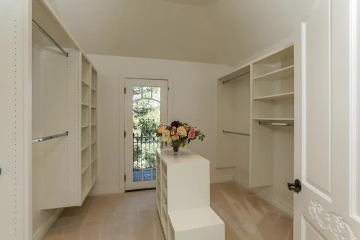 15955 Barry Lane, Monte Sereno, California 95030