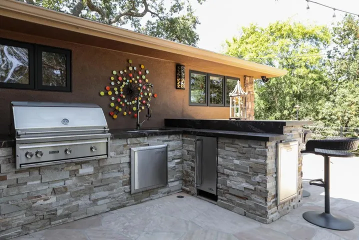 15955 Barry Lane, Monte Sereno, California 95030