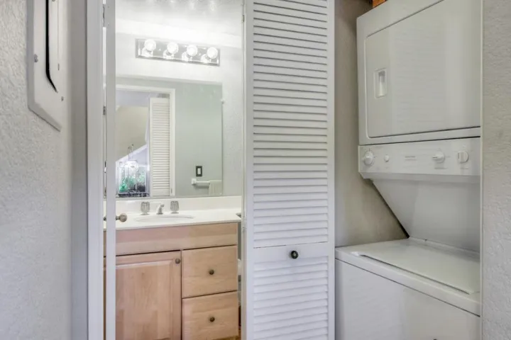 2064 Foxhall Loop, San Jose, California 95125