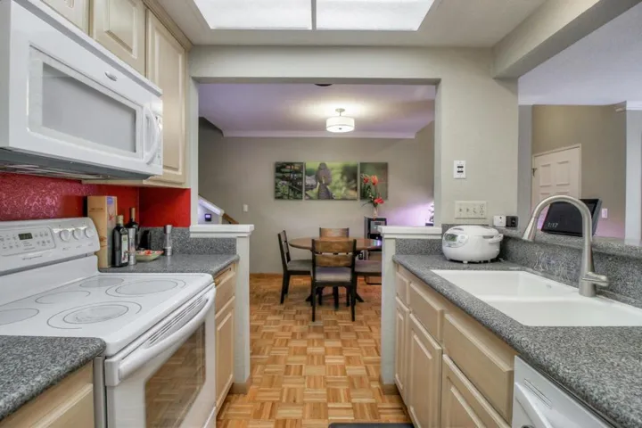 2064 Foxhall Loop, San Jose, California 95125