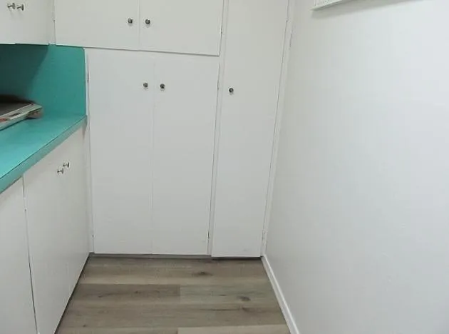 490 Seville Lane 035