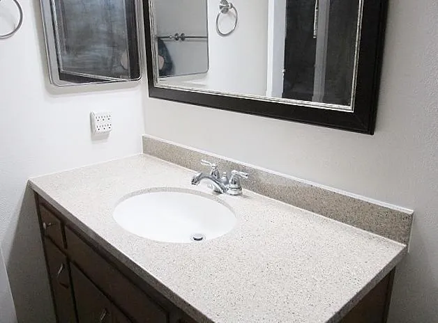 490 Seville Lane 036E