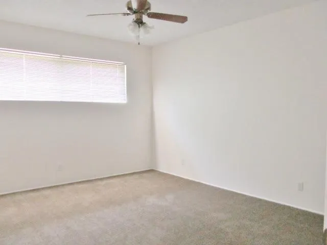 490 Seville Ln 2 040