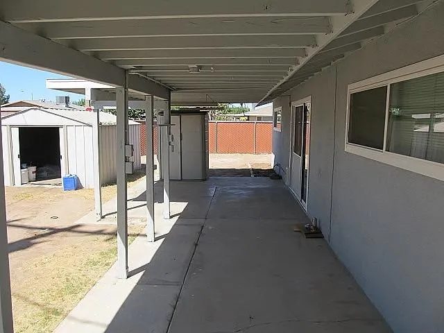 490 Seville Lane 036I