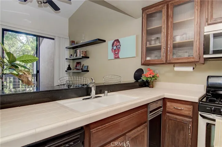 Loads of counter space, check that off the list.