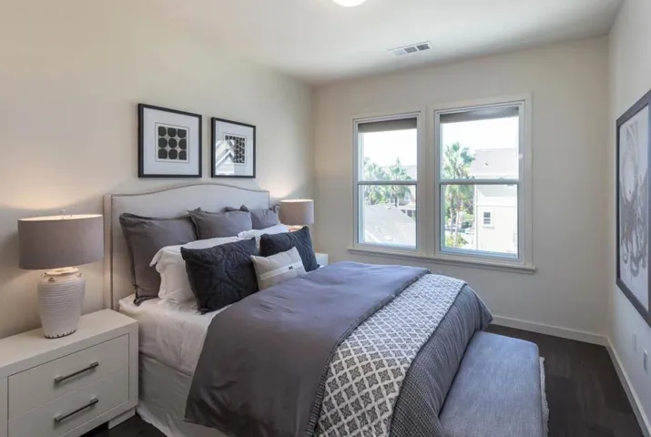 861 Donovan Way, Mountain View, California 94043