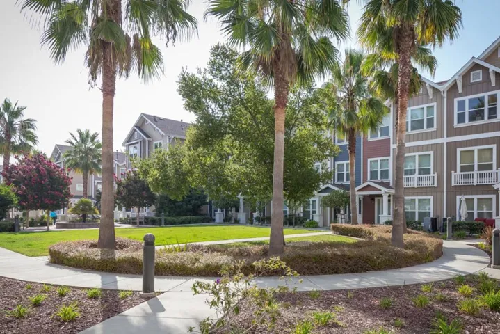 861 Donovan Way, Mountain View, California 94043