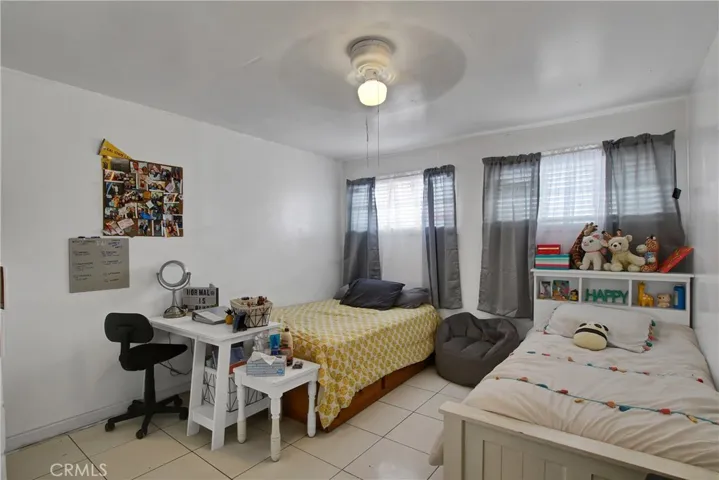 939 W Phillips Boulevard, Pomona, California 91766