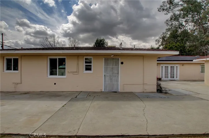 939 W Phillips Boulevard, Pomona, California 91766
