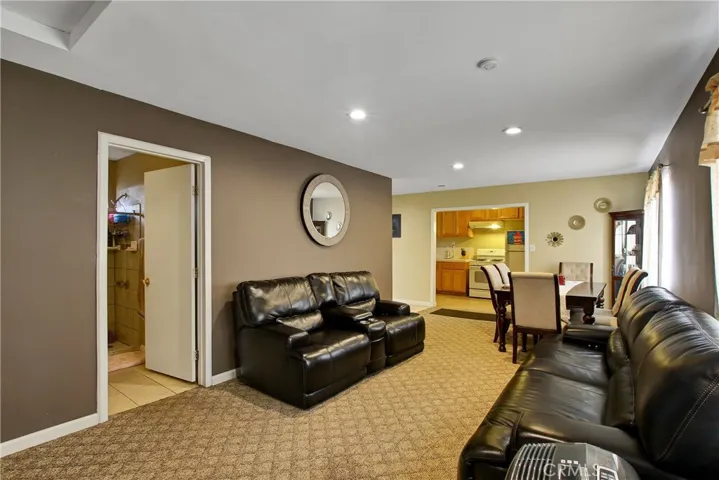 939 W Phillips Boulevard, Pomona, California 91766