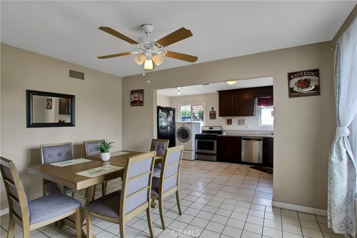939 W Phillips Boulevard, Pomona, California 91766