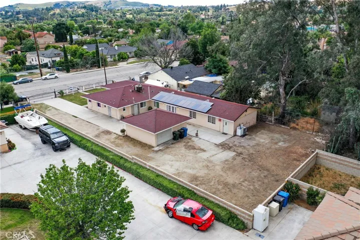 939 W Phillips Boulevard, Pomona, California 91766