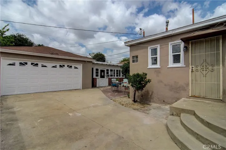 Separate, outside entrance to master bedroom makes it perfect for in-law or rental for extra income.