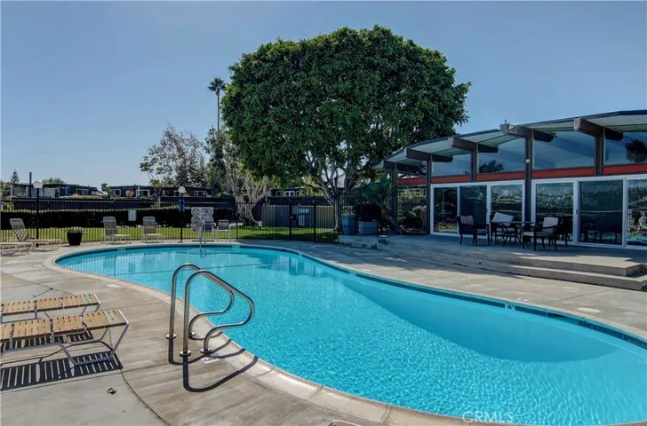 236 Del Gado Road, San Clemente, California 92672