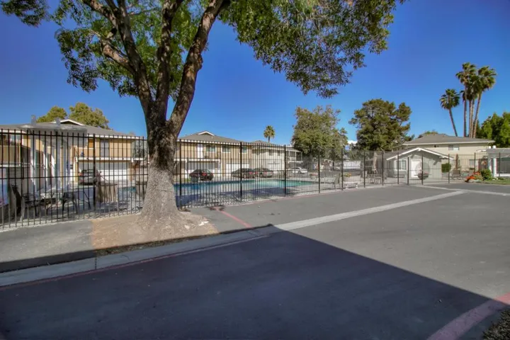 5701 Calmor Avenue 2, San Jose, California 95123