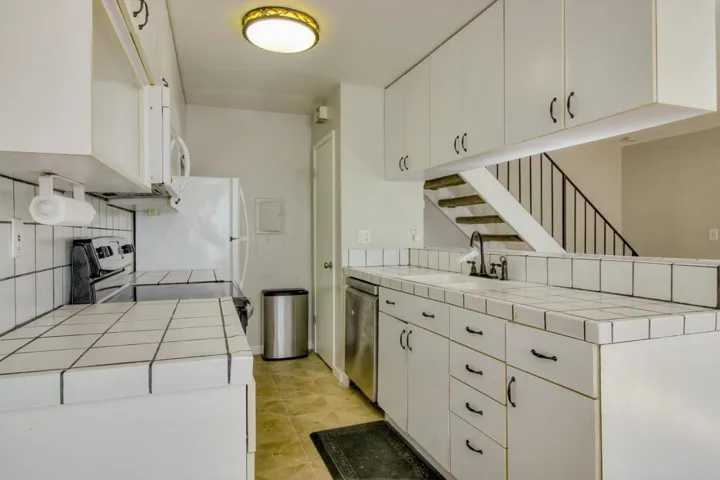 5701 Calmor Avenue 2, San Jose, California 95123