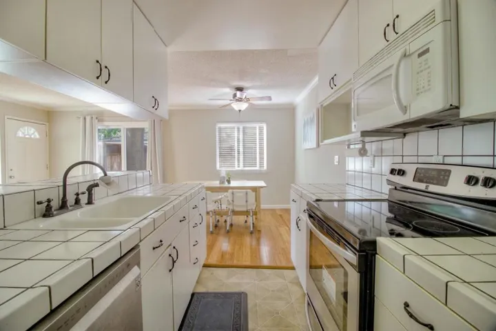 5701 Calmor Avenue 2, San Jose, California 95123