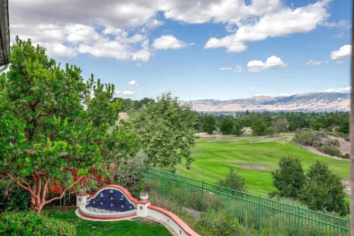1935 Killarney Court, Gilroy, California 95020