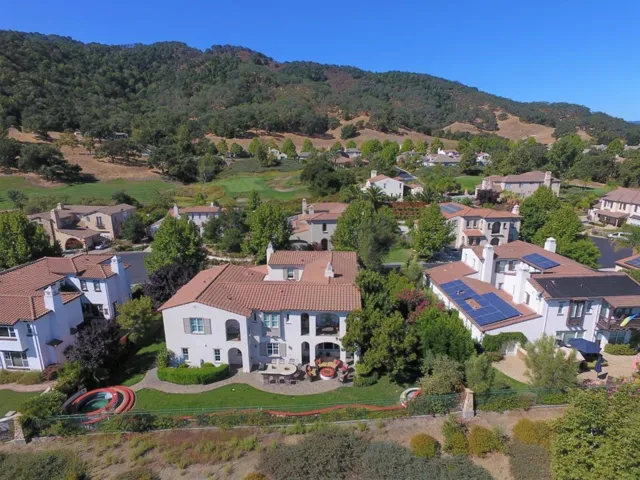 1935 Killarney Court, Gilroy, California 95020