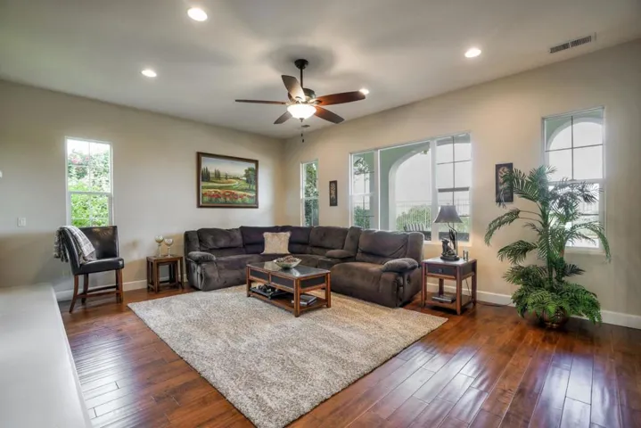 1935 Killarney Court, Gilroy, California 95020