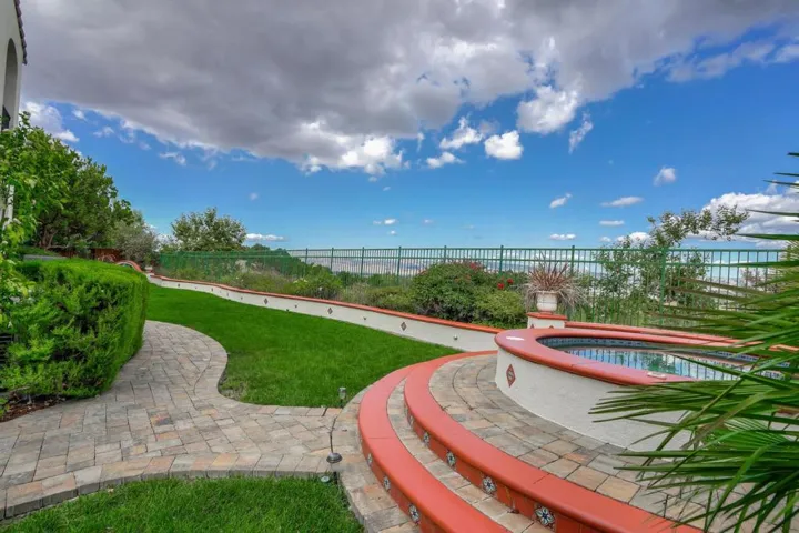 1935 Killarney Court, Gilroy, California 95020