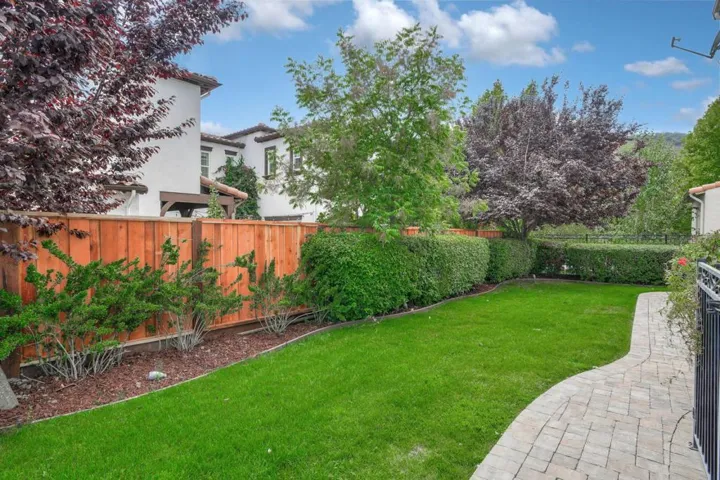 1935 Killarney Court, Gilroy, California 95020