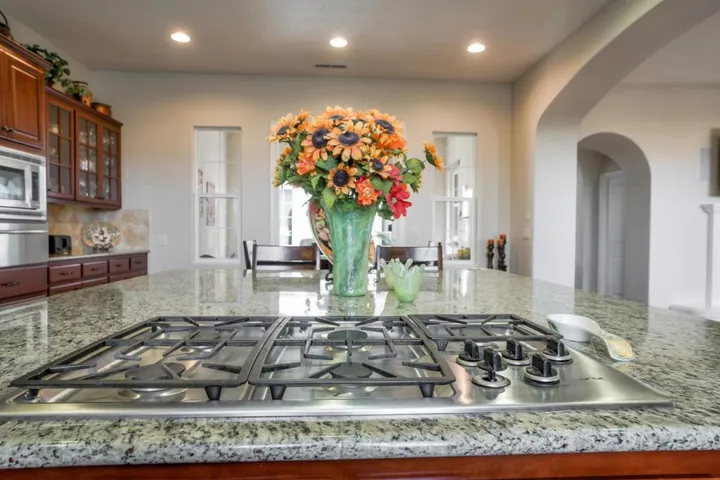 1935 Killarney Court, Gilroy, California 95020