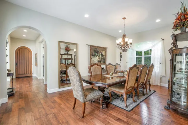 1935 Killarney Court, Gilroy, California 95020