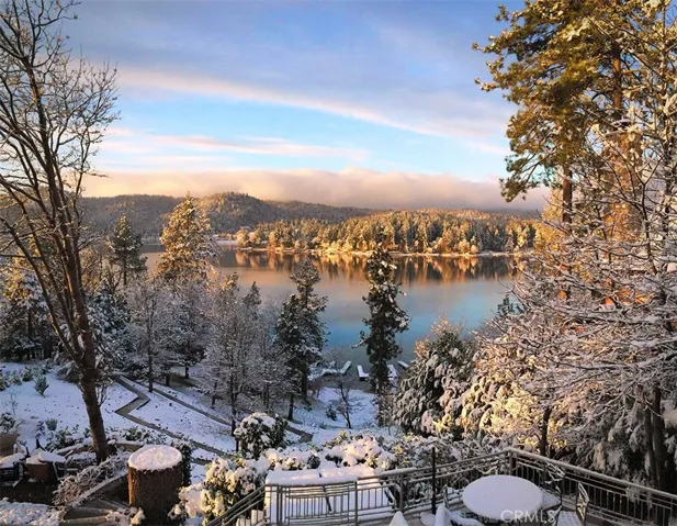 28175 N Shore Road, Lake Arrowhead, California 92352