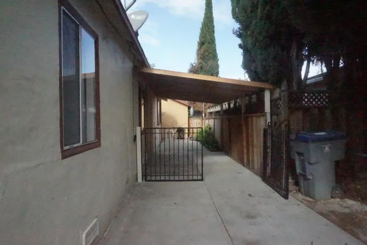 212 S Rengstorff Avenue, Mountain View, California 94040