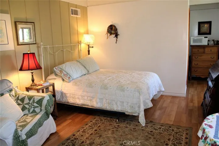 25183 Forest Lake Drive, Crestline, California 92325