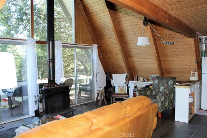 25183 Forest Lake Drive, Crestline, California 92325